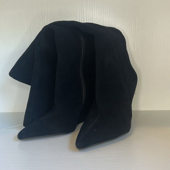 Gianni Bini Elegant Black Knee-High Women's Boots size 6.5M (G) - Picture 4 of 7